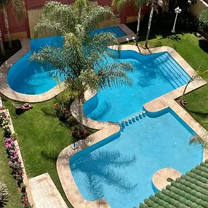 https://appartement-dartiste-piscine-terrasse-prive.marrakeshhotelsmorocco.com